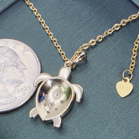 ✨🐢 Moissanite Turtle Pendant Necklace ✨ - Picture 3 of 4